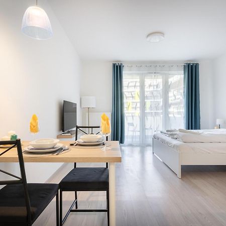 Grand Corvin Studio With Balcony Budapest Exterior foto