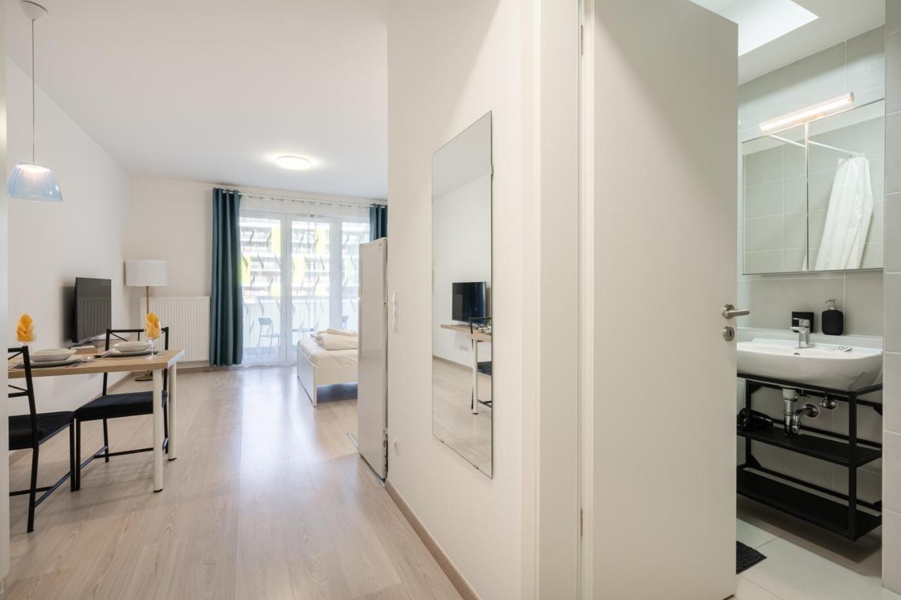 Grand Corvin Studio With Balcony Budapest Exterior foto